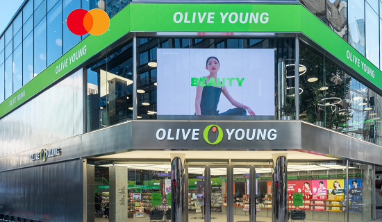 刷台新Ｍastercard，海外消費享最高14.3%回饋